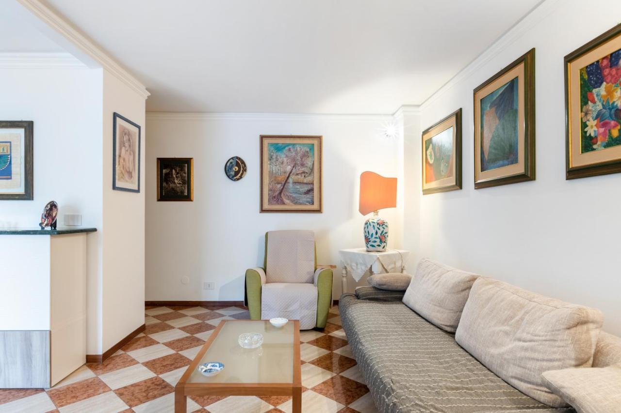 Via Etnea Cozy Apartment With Balcony Aeroporto di Catania Fontana Rossa Esterno foto